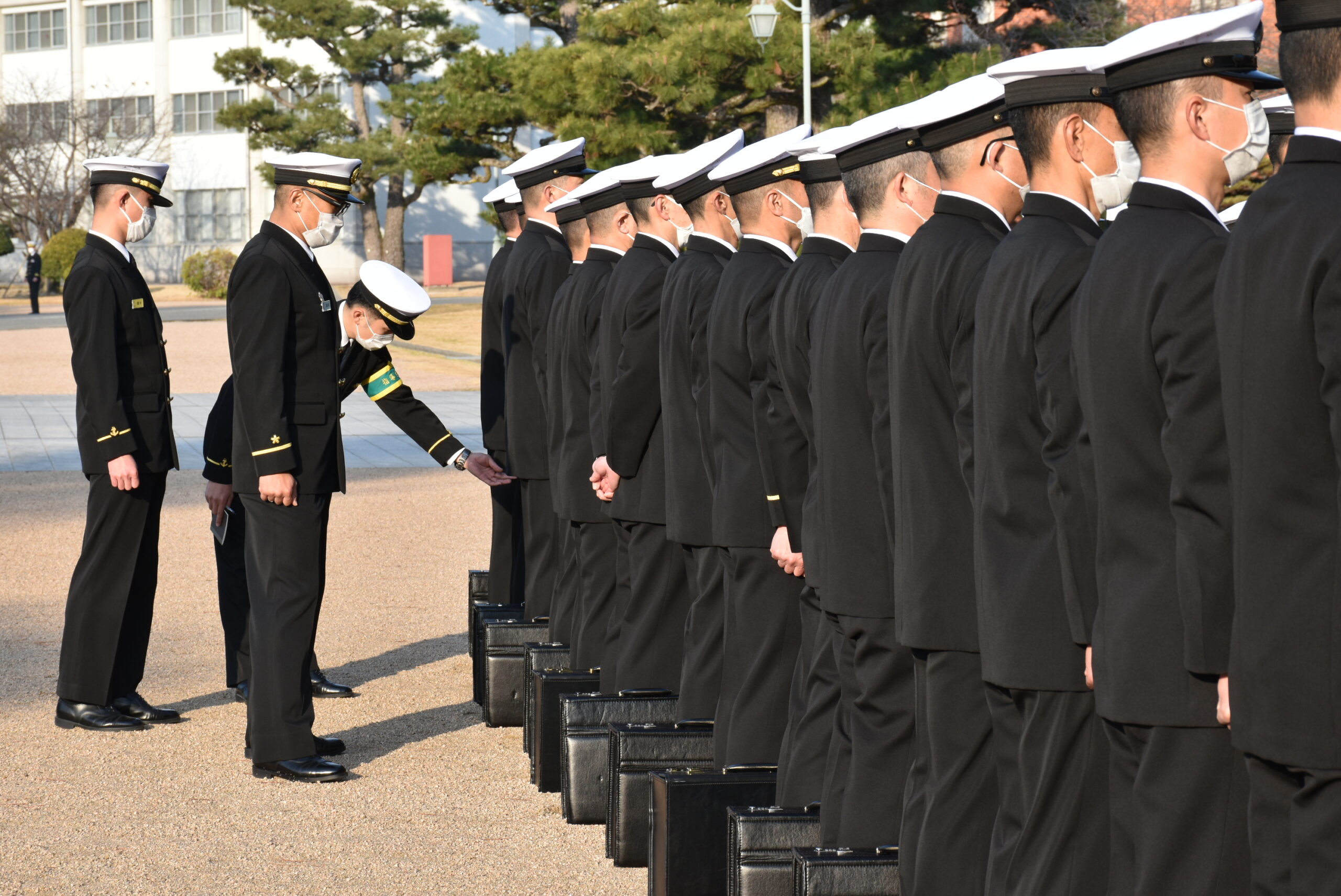 品質が 海上自衛隊 冬服制服 1尉 私物 | www.happychild.co